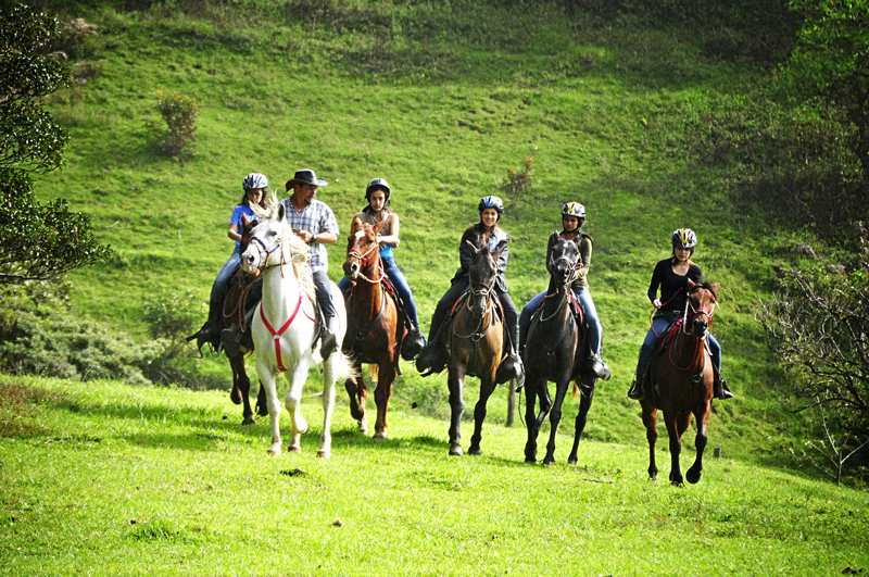 Horseback Riding Holiday Monteverde Costa Rica